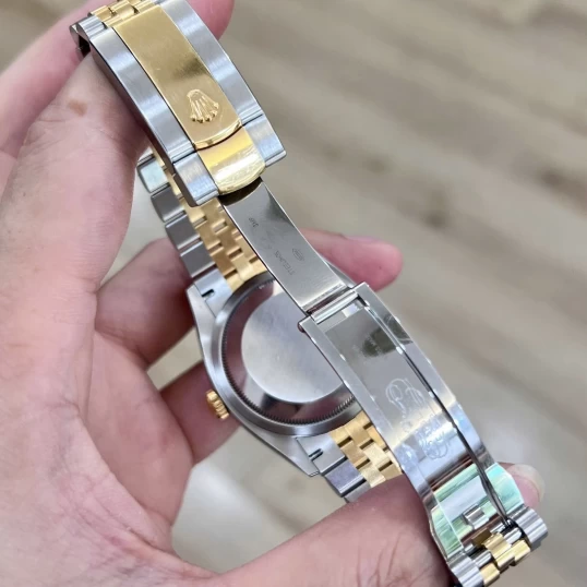 Rolex Oyster Perpetual Datejust 36mm Yellow Rolesor – Ref.126203 Black Diamond Dial