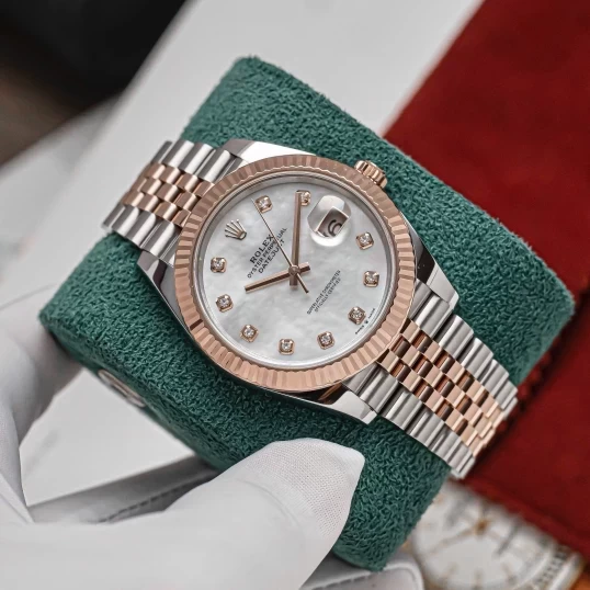 Rolex Oyster Perpetual Datejust 41mm Ref. 126331 MOP Diamond Dial