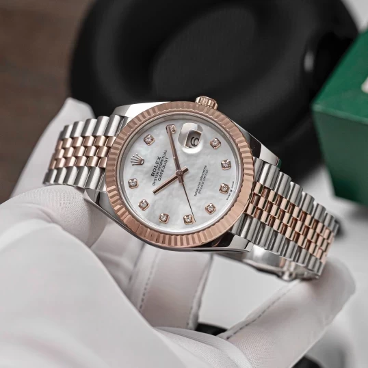 Rolex Oyster Perpetual Datejust 41mm Ref. 126331 MOP Diamond Dial