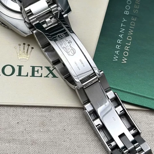 Rolex Oyster Perpetual GMT-Master II 40mm Ref. 116710BLNR “Batman”