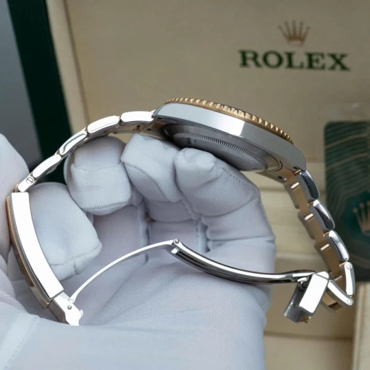 Rolex Oyster Perpetual Submariner Date 41mm Ref. 126613LB “Bluesy”