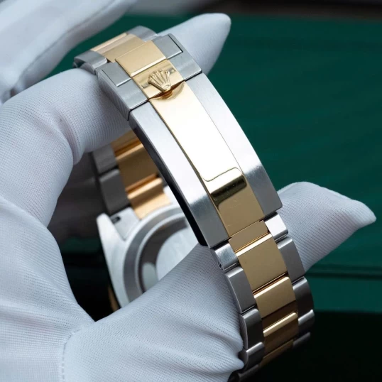 Rolex Oyster Perpetual Submariner Date 41mm Ref. 126613LB “Bluesy”