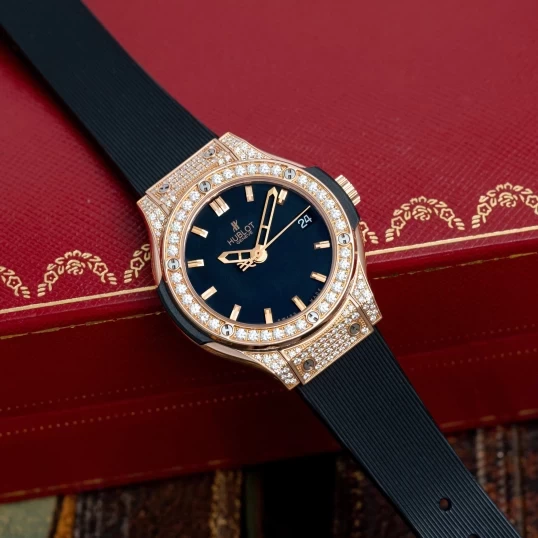 Hublot Classic Fusion King Gold Pave 33mm Ref. 581.OX.1180.RX.1704