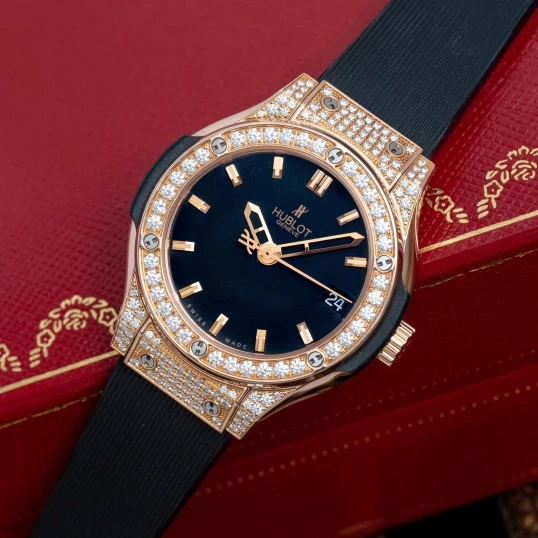 Hublot Classic Fusion King Gold Pave 33mm Ref. 581.OX.1180.RX.1704