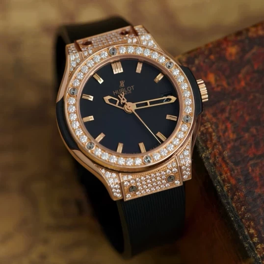 Hublot Classic Fusion King Gold Pave 33mm Ref. 581.OX.1180.RX.1704