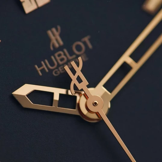 Hublot Classic Fusion King Gold Pave 33mm Ref. 581.OX.1180.RX.1704