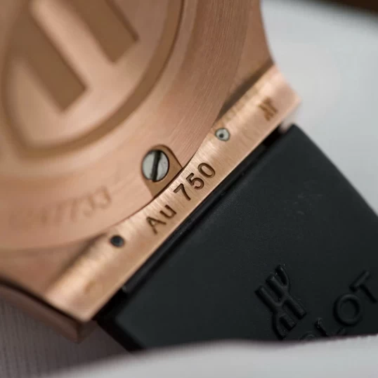 Hublot Classic Fusion King Gold Pave 33mm Ref. 581.OX.1180.RX.1704