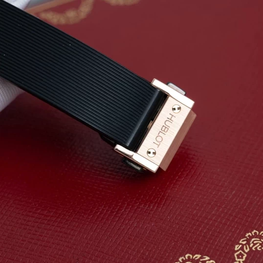 Hublot Classic Fusion King Gold Pave 33mm Ref. 581.OX.1180.RX.1704