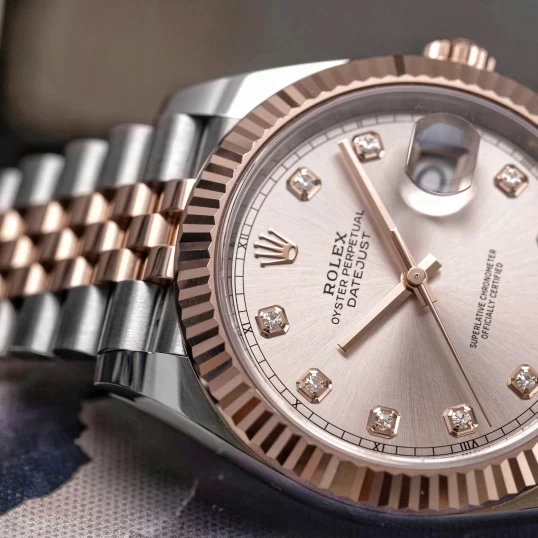 Rolex Oyster Perpetual Datejust 41 Ref. 126331 Sundust Diamond Dial