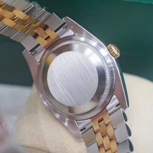 Rolex Oyster Perpetual Datejust 36 Ref. 116233 Champagne Dial