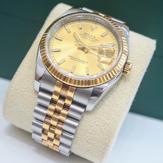 Rolex Oyster Perpetual Datejust 36 Ref. 116233 Champagne Dial