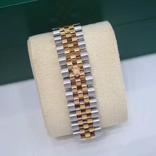 Rolex Oyster Perpetual Datejust 36 Ref. 116233 Champagne Dial