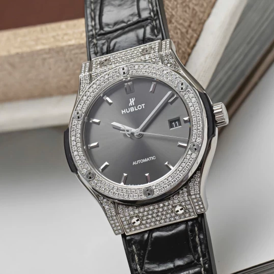 Hublot Classic Fusion Grey Titanium 42mm Ref. 542.NX.7071.LR Custom Diamond