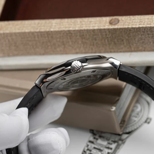 Hublot Classic Fusion Grey Titanium 42mm Ref. 542.NX.7071.LR Custom Diamond