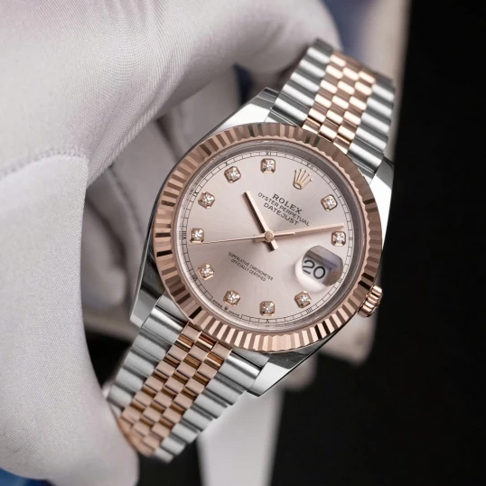 Rolex Oyster Perpetual Datejust 41 Ref. 126331 Sundust Dial