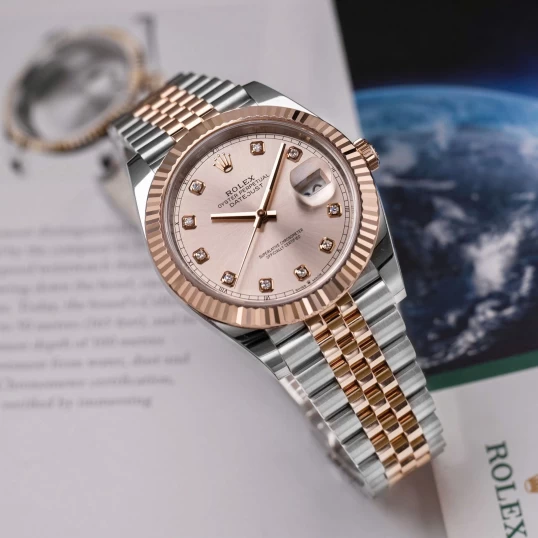 Rolex Oyster Perpetual Datejust 41 Ref. 126331 Sundust Dial