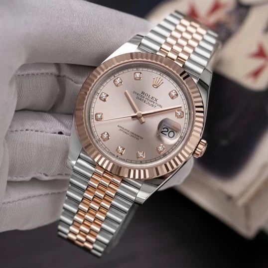 Rolex Oyster Perpetual Datejust 41 Ref. 126331 Sundust Dial