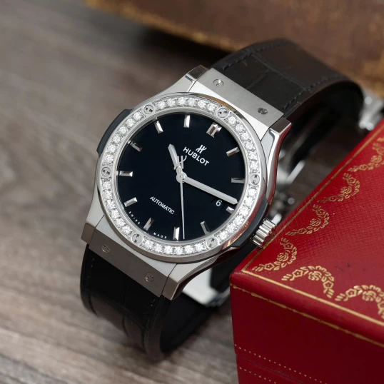 Hublot Classic Fusion 42mm Ref. 542.NX.1171.RX Diamond Bezel