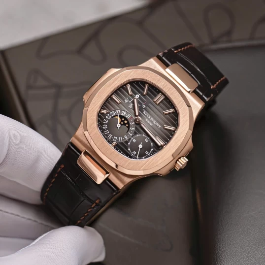 Patek Philippe Nautilus Moonphase Power Reserve 40mm Ref. 5712R
