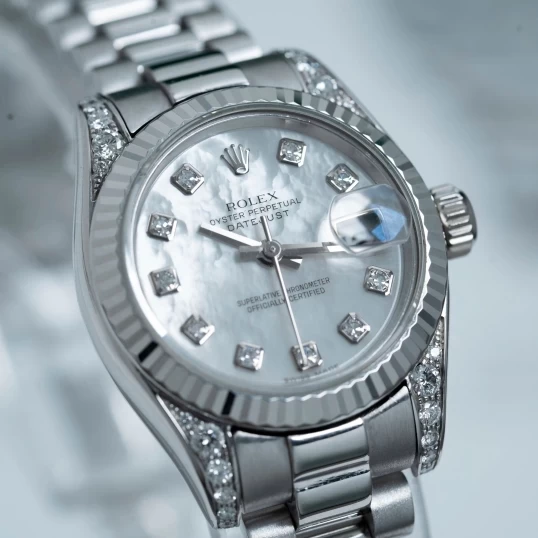 Rolex Lady-Datejust 26mm Ref. 179239 – MOP Diamond Dial