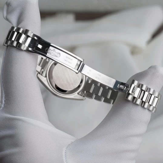 Rolex Lady-Datejust 26mm Ref. 179239 – MOP Diamond Dial