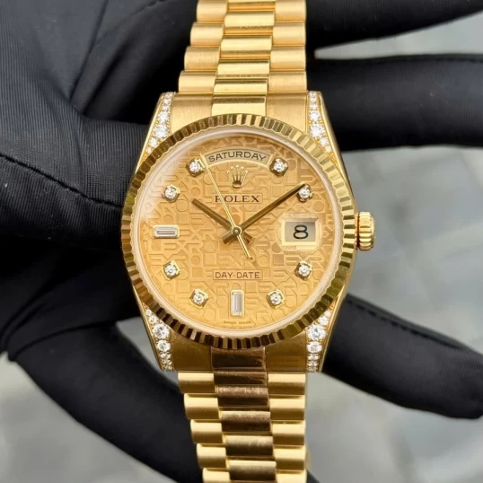 Rolex Day-Date 36mm Ref. 118338 – Champagne Jubilee Dial Diamond