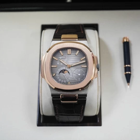 Patek Philippe Nautilus Moonphase Power Reserve 40mm Ref. 5712GR-001
