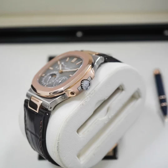 Patek Philippe Nautilus Moonphase Power Reserve 40mm Ref. 5712GR-001