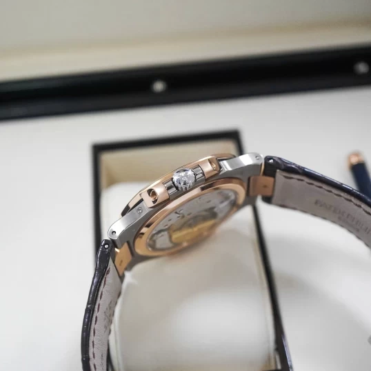 Patek Philippe Nautilus Moonphase Power Reserve 40mm Ref. 5712GR-001