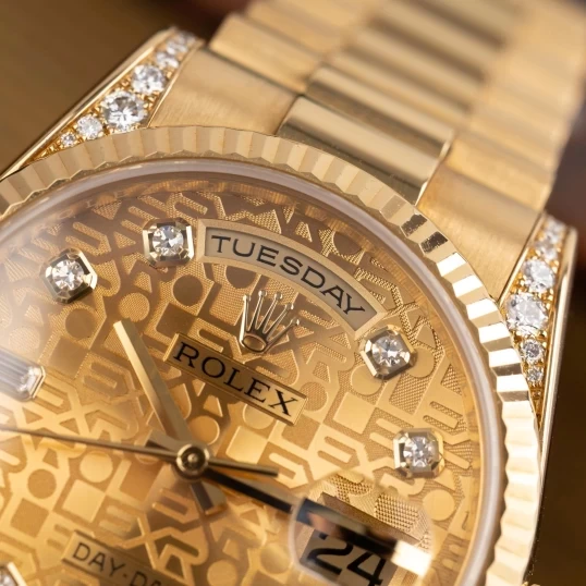 Rolex Day-Date 36mm Ref. 118338 – Champagne Dial Diamond