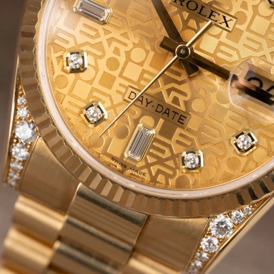 Rolex Day-Date 36mm Ref. 118338 – Champagne Dial Diamond