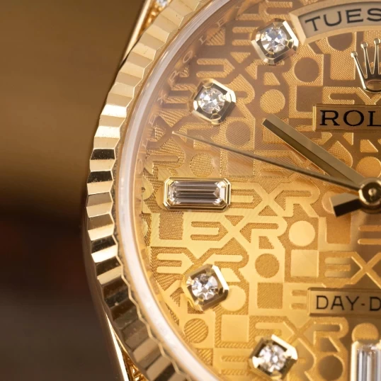 Rolex Day-Date 36mm Ref. 118338 – Champagne Dial Diamond