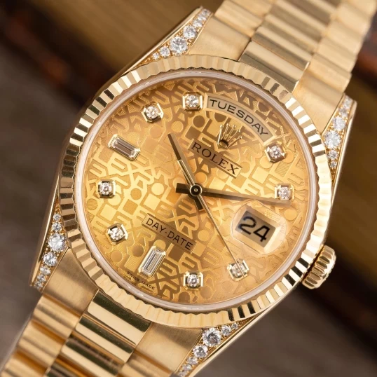 Rolex Day-Date 36mm Ref. 118338 – Champagne Dial Diamond