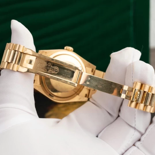 Rolex Day-Date 36mm Ref. 118338 – Champagne Dial Diamond