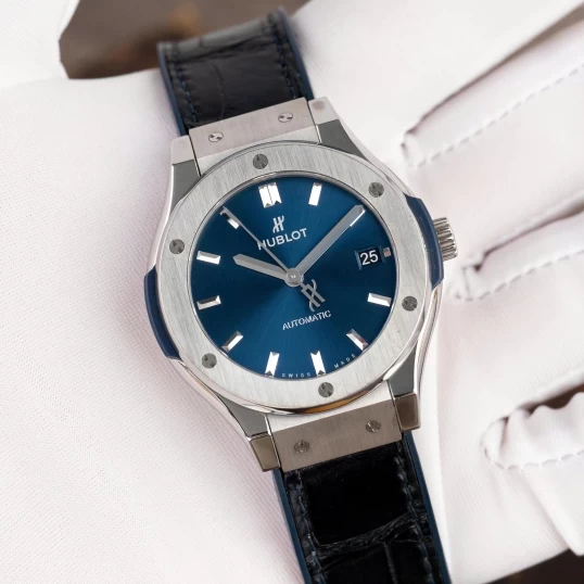 Hublot Classic Fusion  Blue Dial Size 38mm - 565.NX.7170.LR