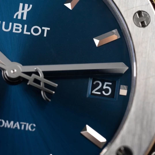 Hublot Classic Fusion  Blue Dial Size 38mm - 565.NX.7170.LR