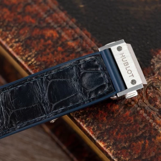 Hublot Classic Fusion  Blue Dial Size 38mm - 565.NX.7170.LR