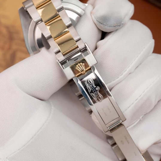 Rolex GMT-Master II Black Dial Demi Gold 40mm – Ref. 116713LN