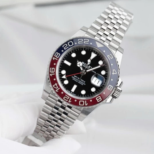 Rolex Oyster Perpetual GMT-Master II Pepsi 40mm – Ref. 126710BLRO