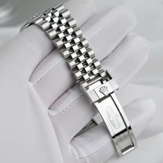 Rolex Oyster Perpetual GMT-Master II Pepsi 40mm – Ref. 126710BLRO