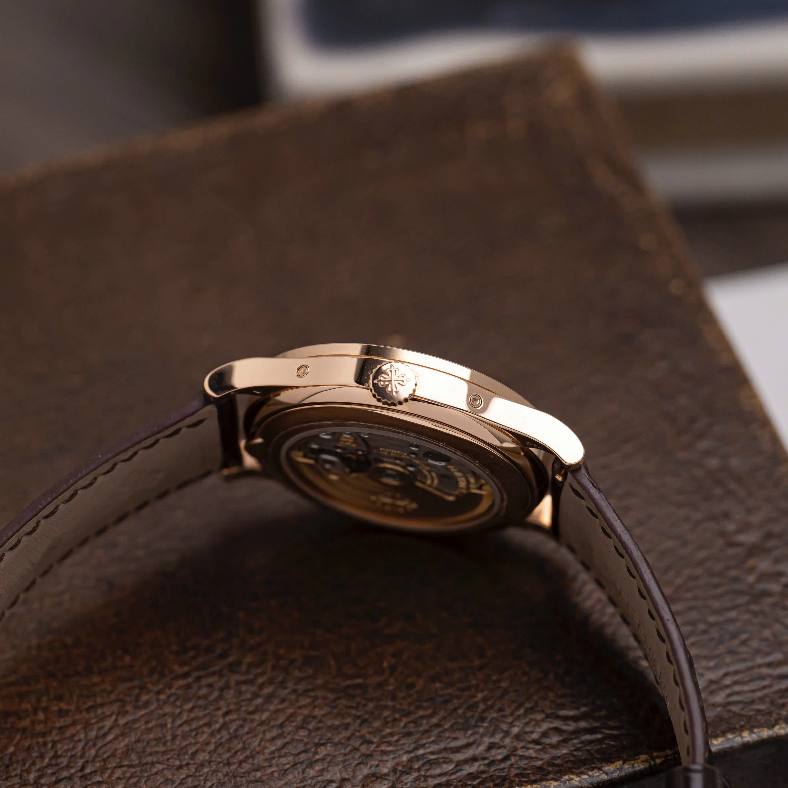 Patek Philippe Complications Annual Calendar Moonphase White Dial 38.5mm – 5396R-011