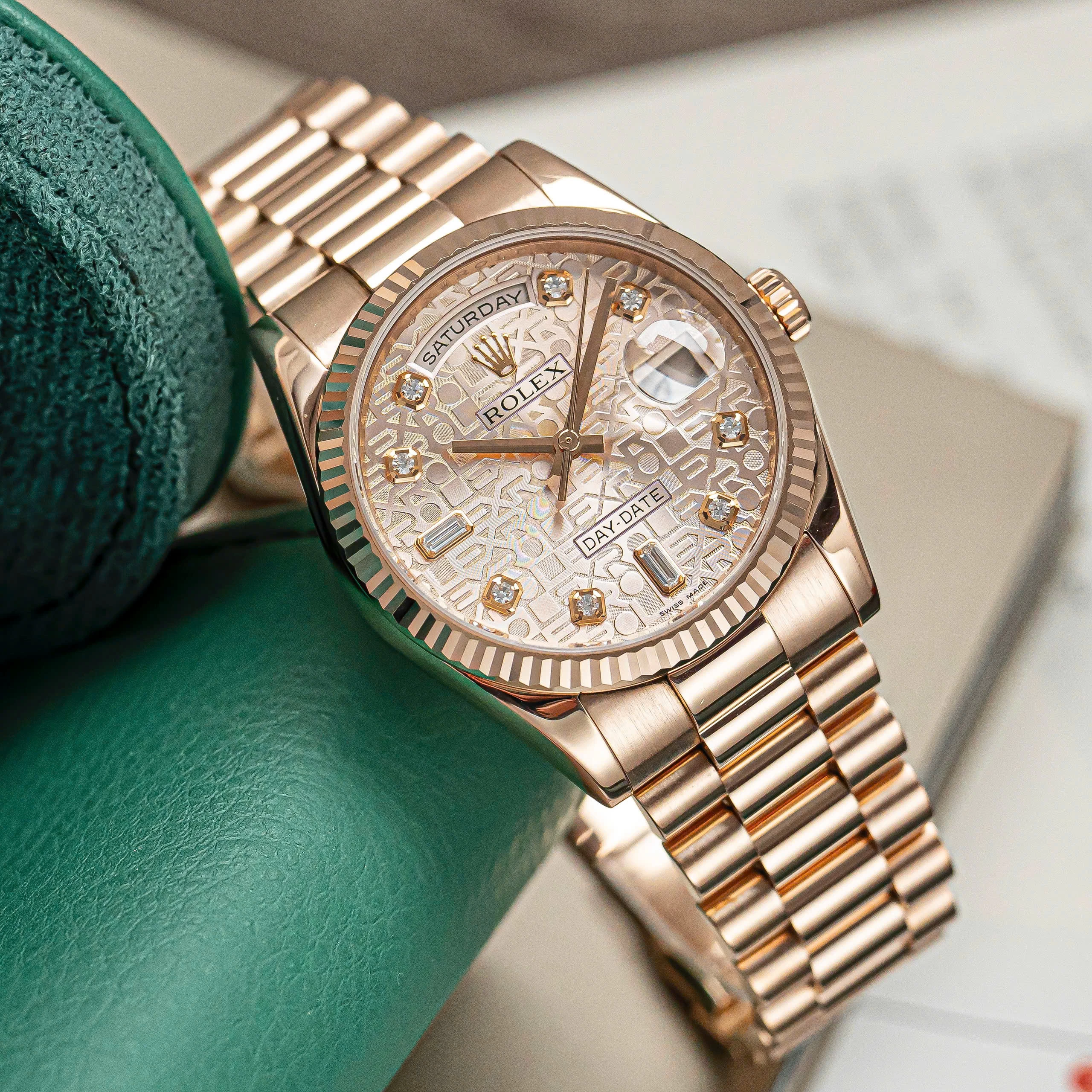 Rolex Oyster Perpetual Day-Date 36mm Ref 118235 Vi tính hồng