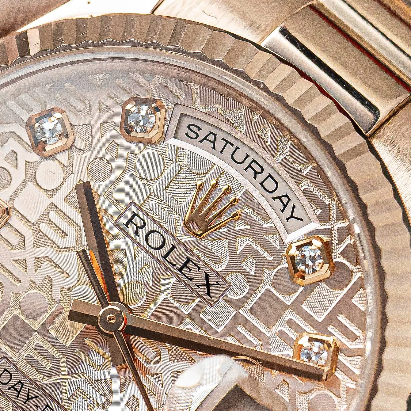 Rolex Oyster Perpetual Day-Date 36mm Ref 118235 Vi tính hồng