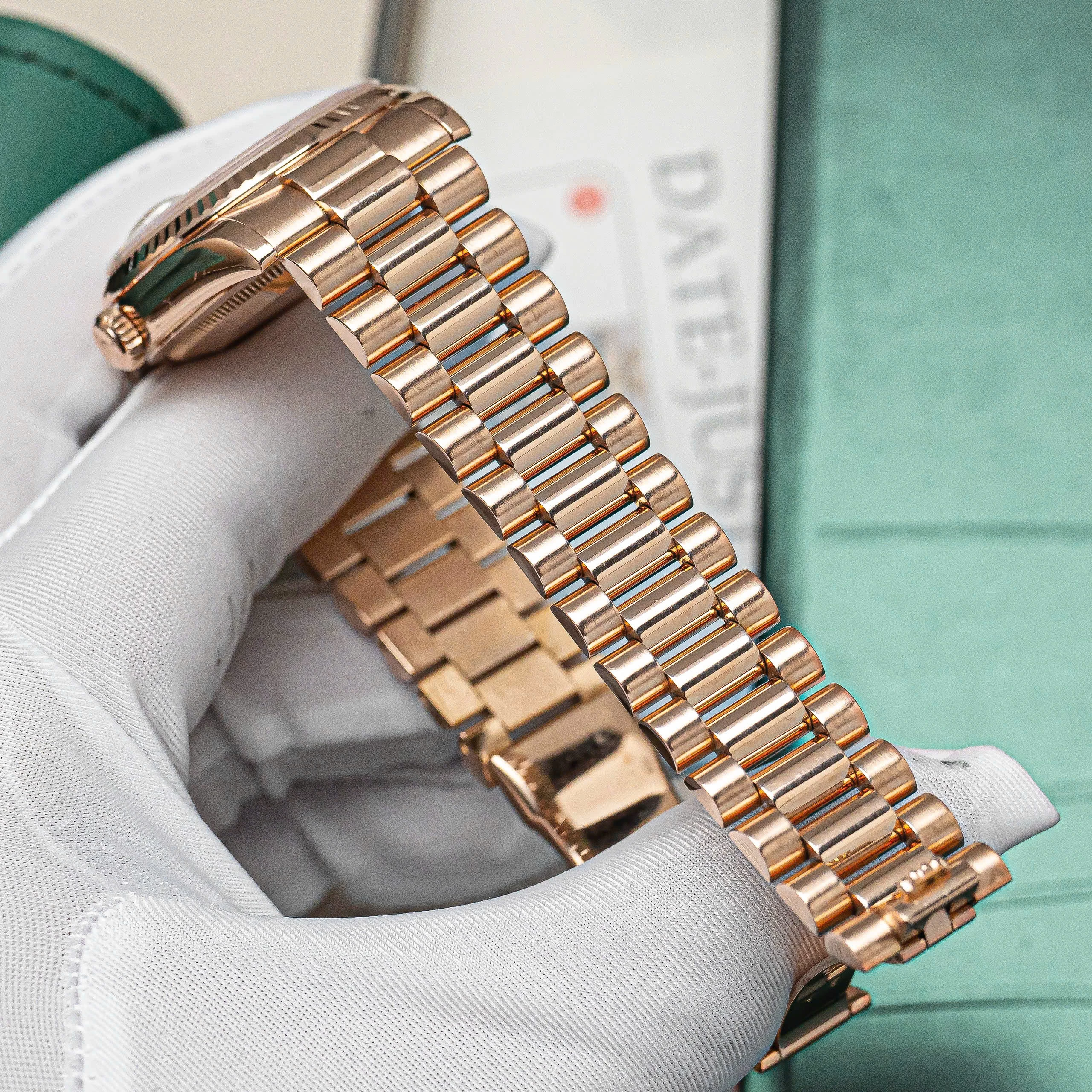 Rolex Oyster Perpetual Day-Date 36mm Ref 118235 Vi tính hồng