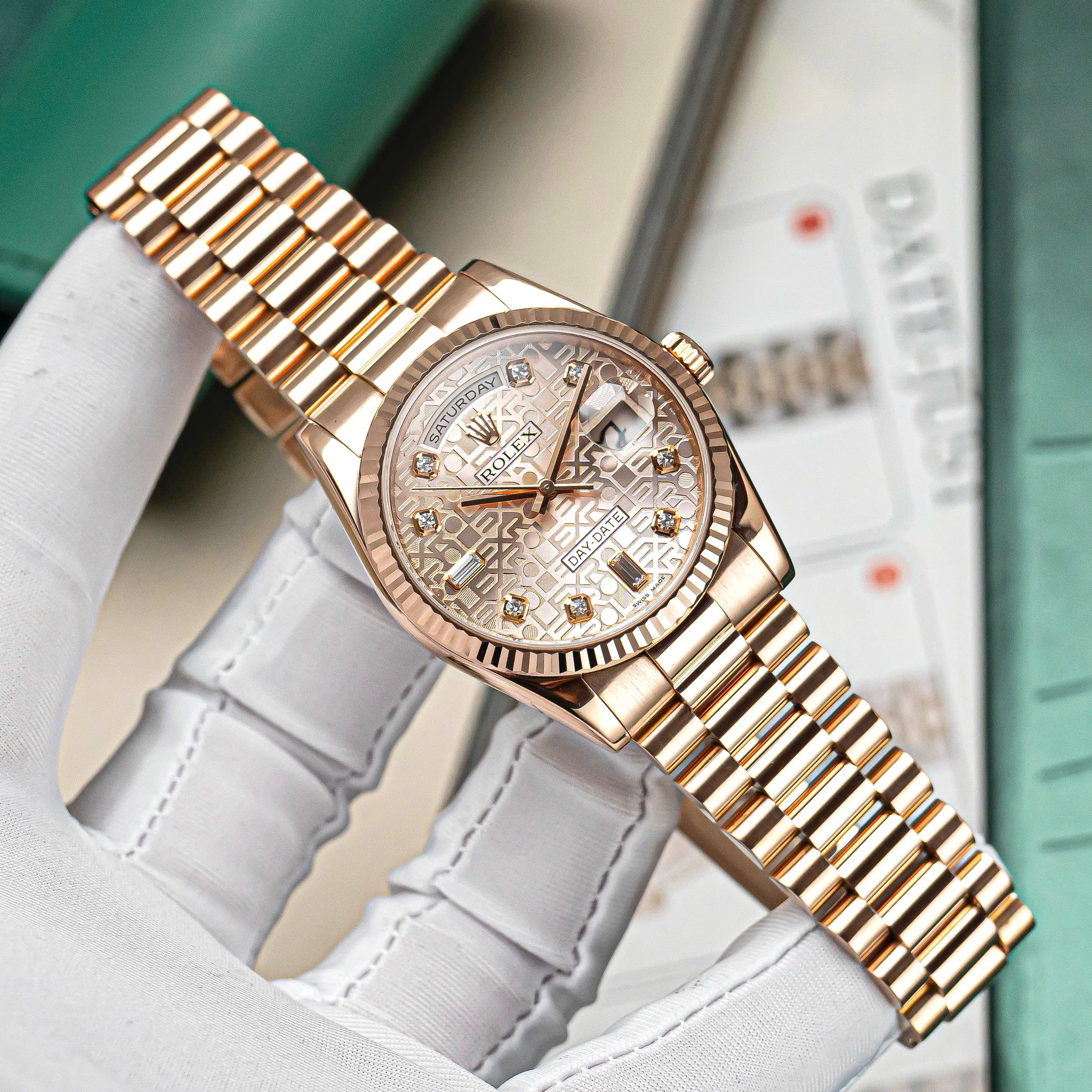 Rolex Oyster Perpetual Day-Date 36mm Ref 118235 Vi tính hồng