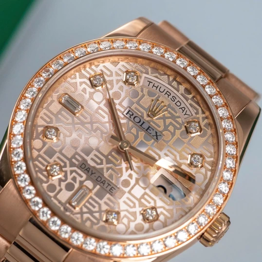 Rolex Oyster Perpetual Day-Date 36mm Ref 118235 Pink Computer Dial Diamond Bezel