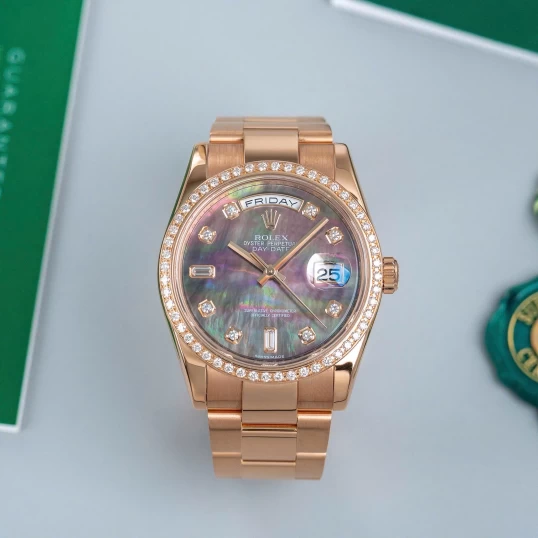 Rolex Oyster Perpetual Day-Date 36mm Ref. 118205 – Everose Gold – MOP Diamond Dial