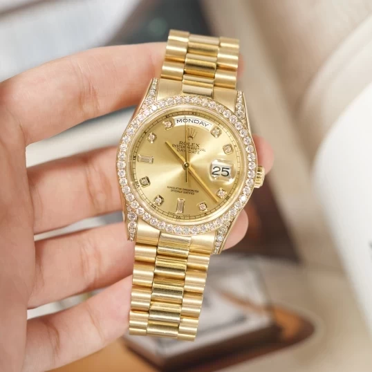 Rolex Oyster Perpetual Day-Date 36mm Ref.118338 – Champagne Dial Diamond